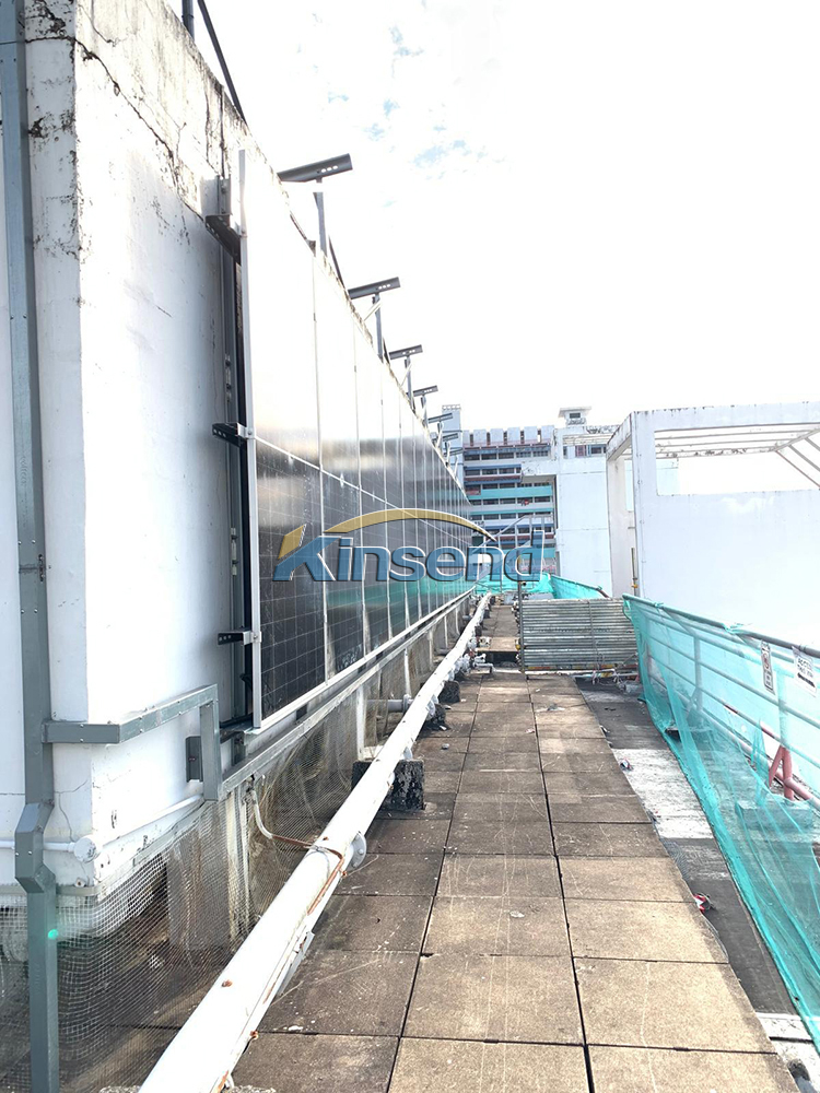 roof rack mounted solar panel