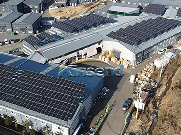 Giá đỡ gắn mái bằng kim loại có thể điều chỉnh, sản xuất tại Hàn Quốc.